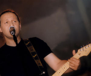 Pamiętacie jego długie włosy? Tak przez lata zmieniał się Artur Gadowski, lider legendarnej Iry