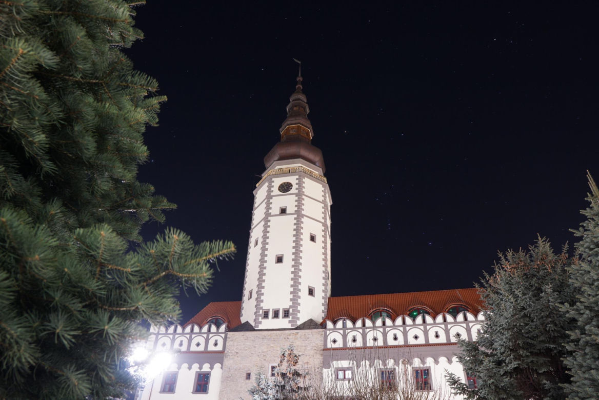Ratusz w Strzelinie odbudowany w starym stylu. Na ten wygląd czekał prawie 80 lat