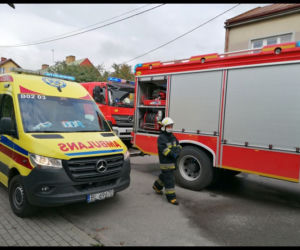 Szczuczyn. Policjanci uratowali mężczyznę z pożaru [ZDJĘCIA]