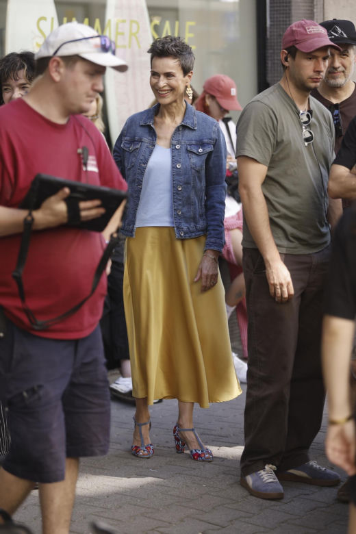 Katarzyna Grochola buszuje po planie nowego filmu