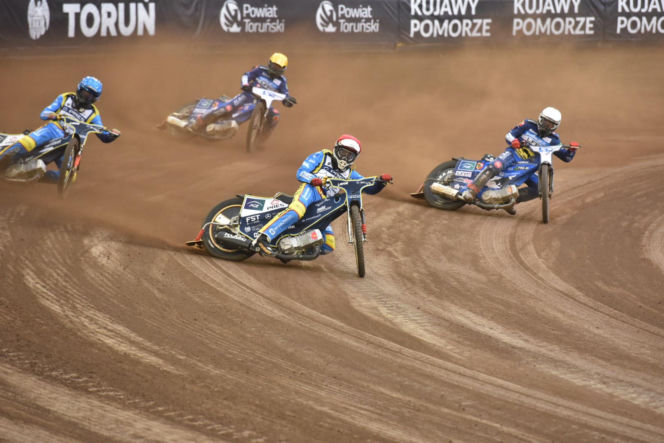 PRES Grupa Deweloperska Toruń - Fogo Unia Leszno, zdjęcia kibiców i zawodników z meczu 2. kolejki PGE Ekstraligi