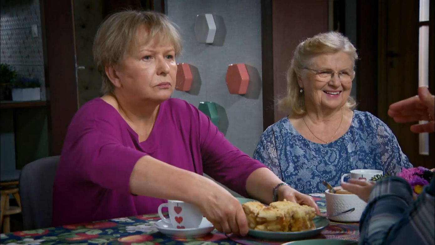 Barwy szczęścia odc. 3419. Amelia (śp. Stanisława Celińska), Basia (Sławomira Łozińska)
