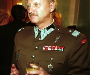 generał Sławomir Petelicki