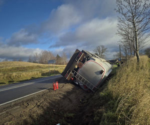 Cysterna zablokowała drogą krajową