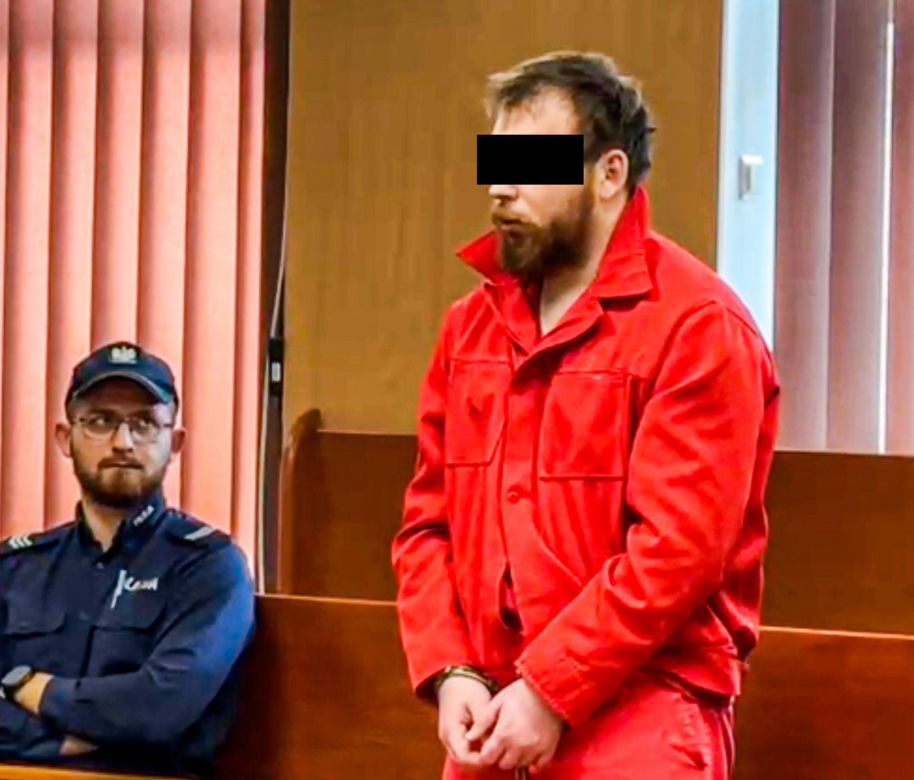 Mateusz S. zabił ojca. Początek procesu
