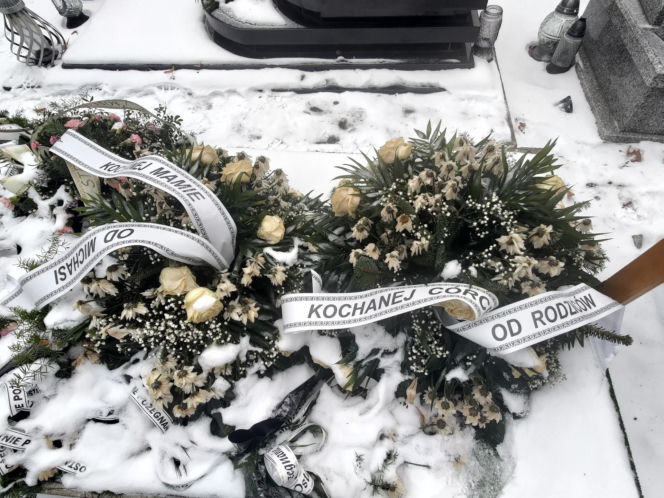 Zabił ukochaną dwoma nożami