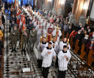 Procesja z relikwiami bł. ks. Michała Sopoćki. Msza święta w intencji białostoczan	