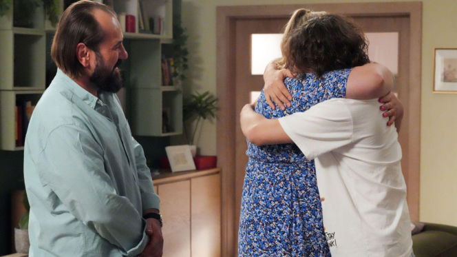 Barwy szczęścia odc. 3283. Romeo (Jacek Tyszkiewicz), Borys (Jakub Wieczorek), Aldona (Elżbieta Romanowska)