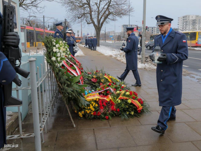 Policjant zainterweniował na urlopie i zginął. Andrzej Struj śmiertelnie dźgnięty nożem. "To był szok"