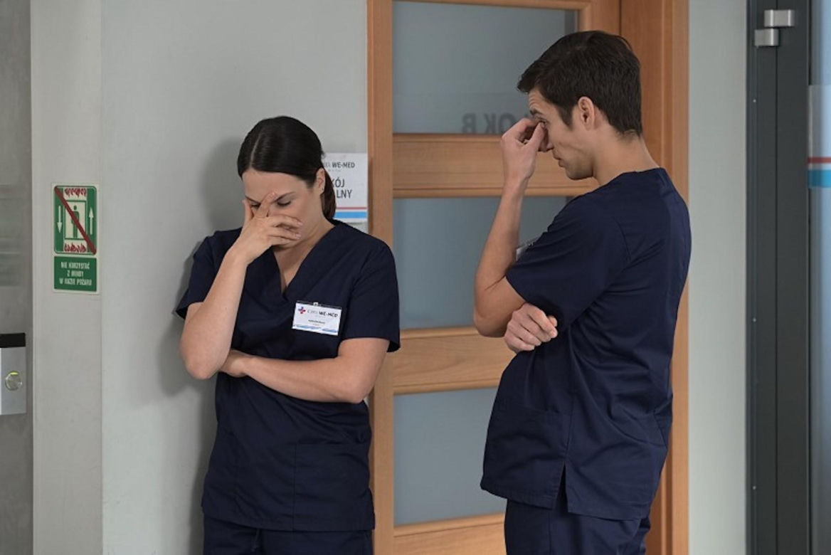 Pierwsza miłość, odcinek 3935: Filip (Dominik Smaruj), Julita (Dagmara Bryzek)