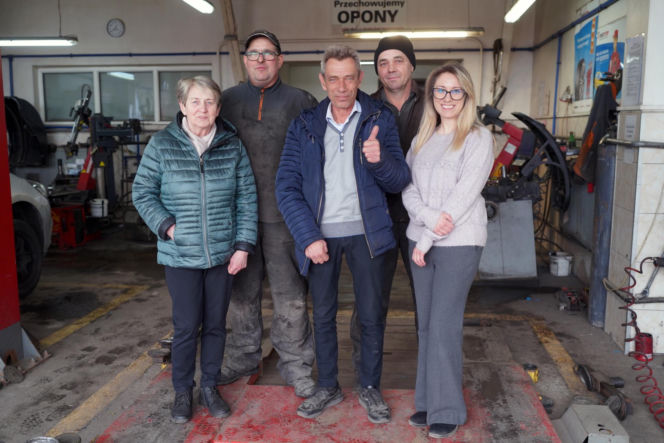 Urząd kazał mu zapłacić 2 miliony złotych, bo przekazał opony fundacji. Pan Sławomir 8 lat walczył o sprawiedliwość