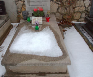 Grób Madzi