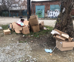 Śmieci na targowisku Świebodzki
