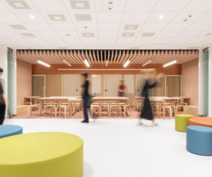 Szkoła podstawowa w biurowcu klasy A? xystudio pokazuje swój pomysł na adaptację biur na klasy