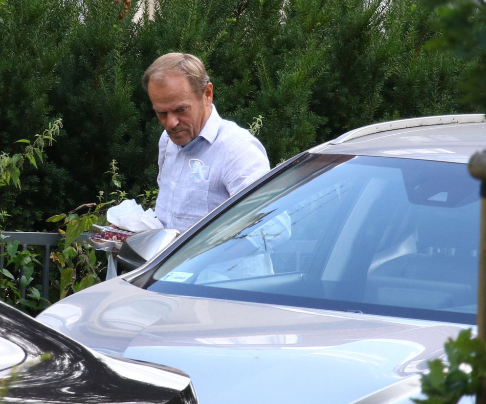 Donald Tusk jeździ Lexusem RX 450h