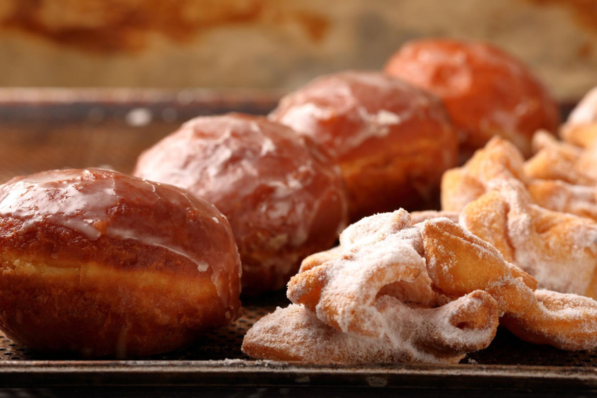 Polacy zjedzą pączki warte tyle co 327 mieszkań