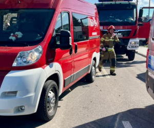  Zderzenie karetki motoroweru pod Warszawą