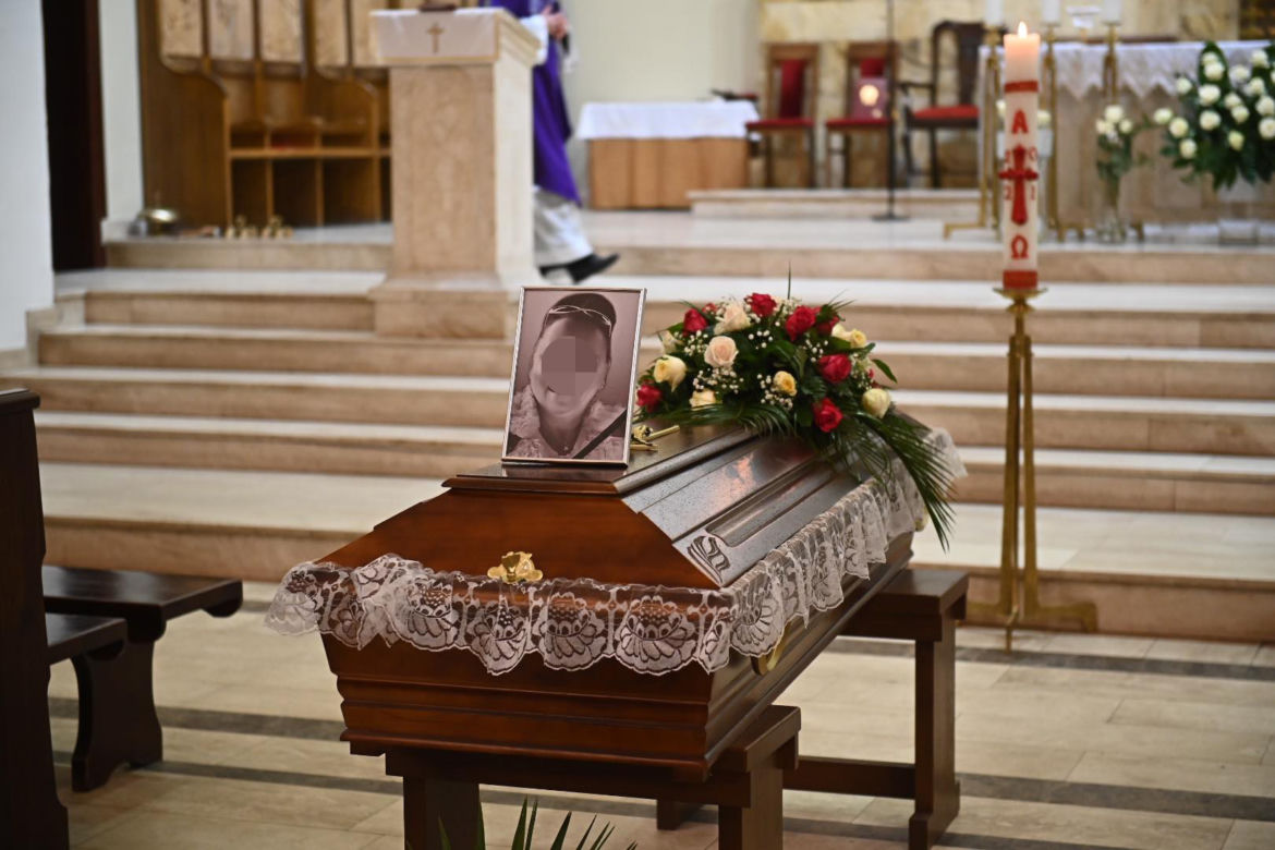 Morze łez nad trumną Ewy Orłowskiej. Zginęła z ręki kochanka. Pogrzeb w Starogardzie Gdańskim