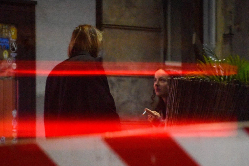 Monika Brodka winko papierosek i taksówka
