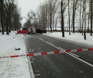 Tragiczny wypadek w Boćkach. Osobówka zderzyła się z ciężarówką
