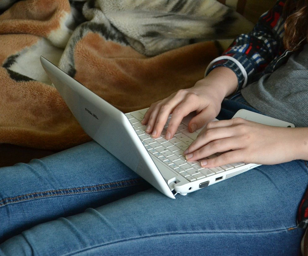 Laptop [zdjęcie poglądowe]