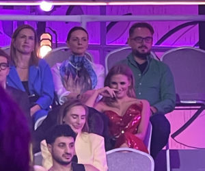 Tak Kaczorowska i Rogacewicz zachowywali się na ramówce TVP. Najpierw obejmował, a potem nurkował pod krzesło!