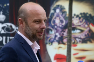 Konrad Fijołek. Wygrał z PiS w Rzeszowie. Zdradza przepis na zwycięstwo. Opozycja posłucha? [NASZ WYWIAD]