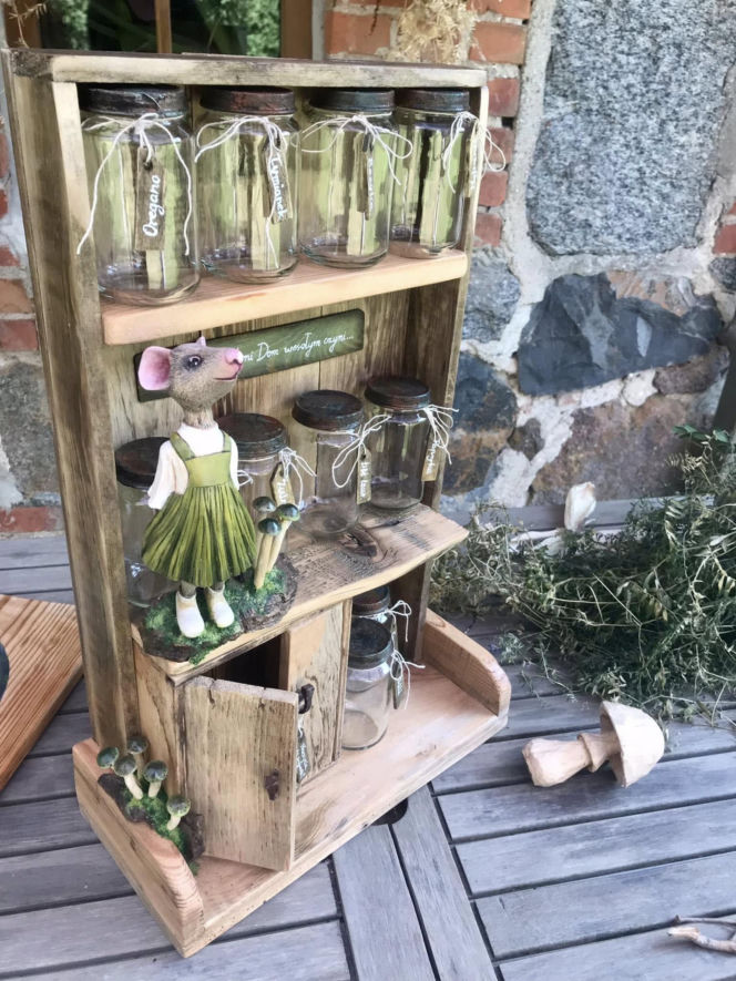 Drewniane dzieła Agnieszki - Cztery Kąty a Piec Piąty