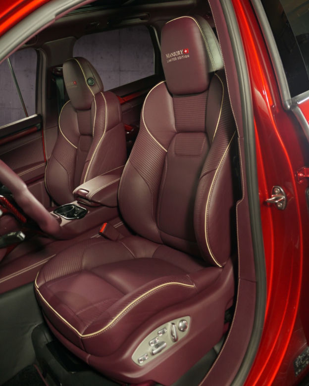 Porsche Cayenne Turbo S po tuningu Mansory