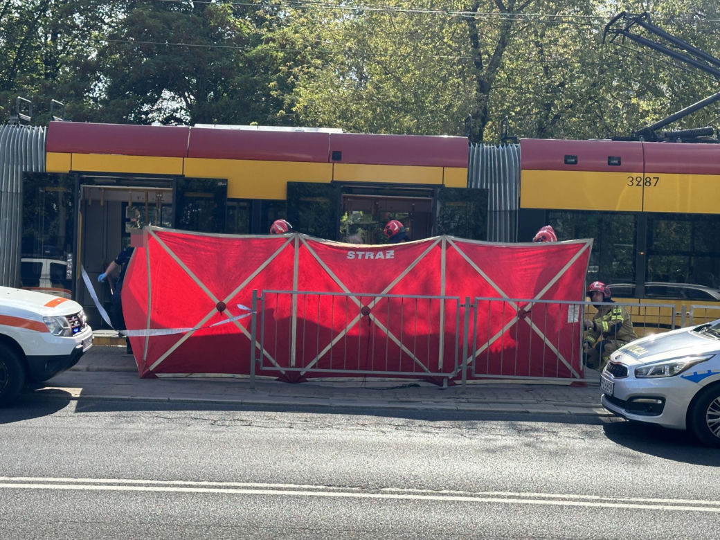 Gdyby nie jej pomoc, 46-latek nie przeżyłby tej podróży. Dramatyczna akcja ratunkowa w tramwaju