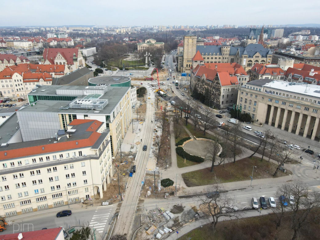 Na nowe torowisko na fragmencie ul. Św. Marcin oraz ul. Towarowej wjechał po raz pierwszy pojazd szynowy z taboru poznańskiego MPK