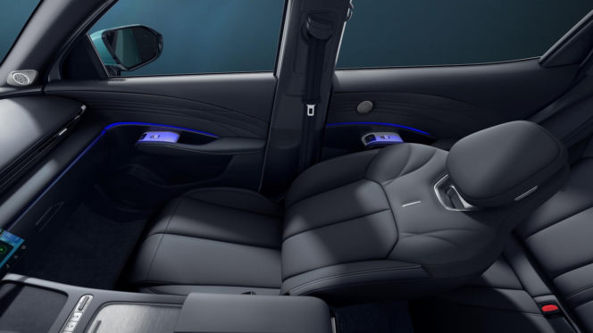 OMODA 7 Super Hybrid