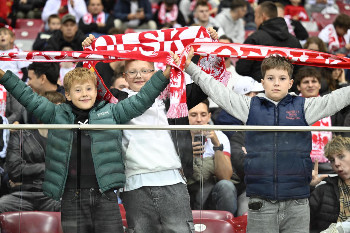 Tłumy kibiców na PGE Narodowym w Warszawie. Polska-Bośnia [ZDJĘCIA]