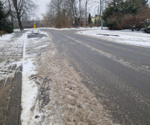 Trudna sytuacja pogodowa w Polsce. Szklanka na drogach to nie wszystko