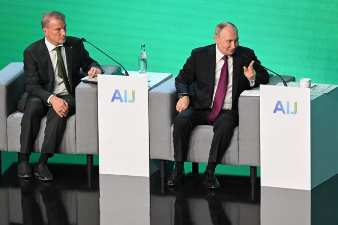 Robot podszedł do Putina! Nie zgadniesz, co zrobił potem