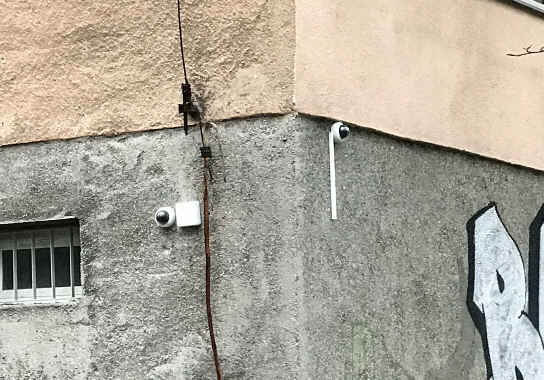 Przerobili blok Macierewicza na twierdzę