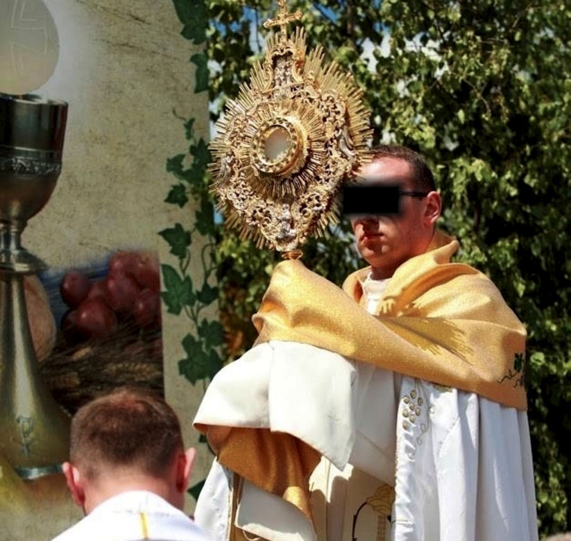 Ksiądz Sebastian z Łosic skazany na karę więzienia! Dopuścił się obrzydliwego czynu na parafiance