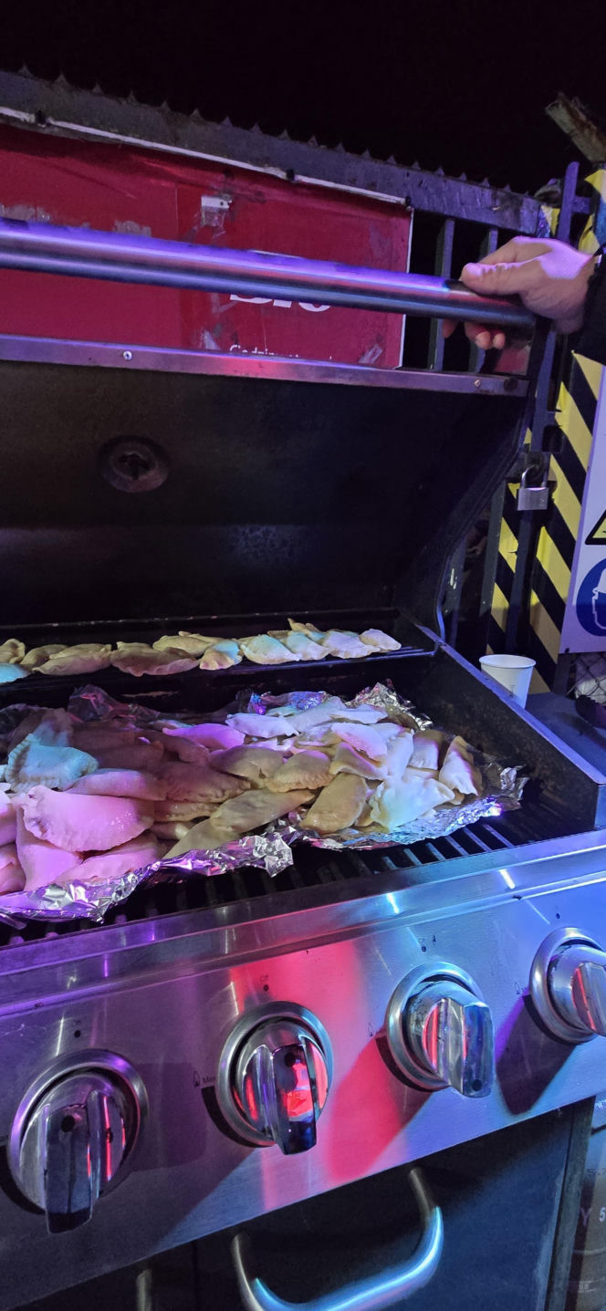 Wigilia w Coffee House Waryńskiego 19. Święty Mikołaj przyszedł do potrzebujących wsparcia