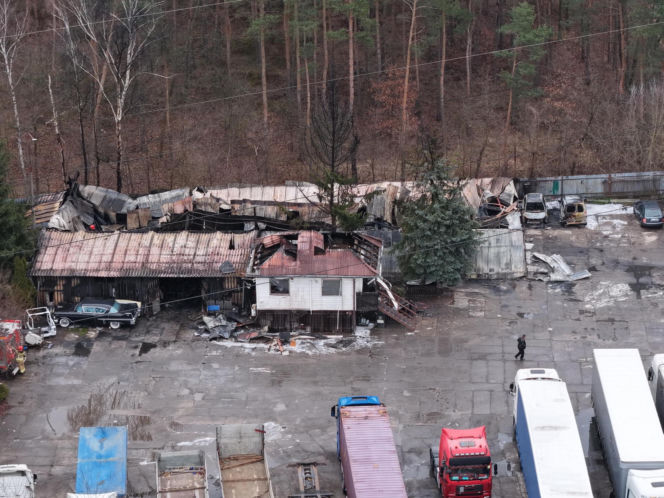 Potężny pożar hali w Warszawie. Wszystko spłonęło, zostały tylko zgliszcza