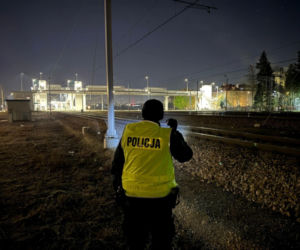 Działania policjantów z garnizonu stołecznego na torach i dworcach