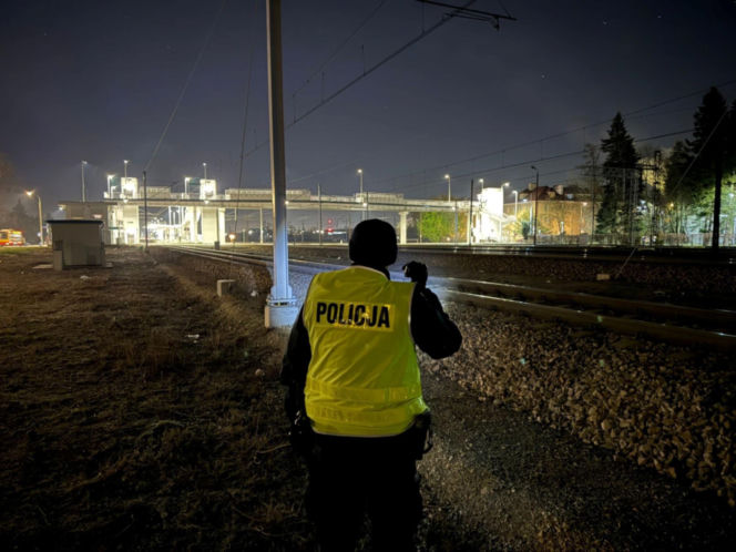 Działania policjantów z garnizonu stołecznego na torach i dworcach