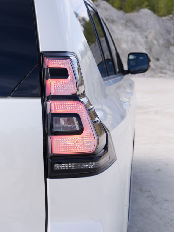 2020 Toyota Land Cruiser 
