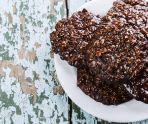 Ciasteczka owsiane bez glutenu z NUTELLĄ: przepis na chrupiące smakołyki czekoladowe bez mąki