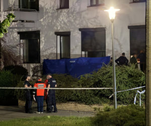 Roman mieszkał z rozkładającym się ciałem brata. Kiedy pojawiły się służby, skoczył z okna i zginął