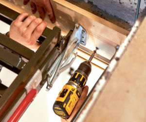 Przykręcanie skrzynki