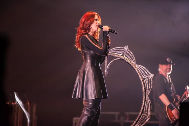 Misternie zaplanowane wizualne widowisko – Epica, Amaranthe i Charlotte Wessels zagrali w Warszawie [RELACJA]