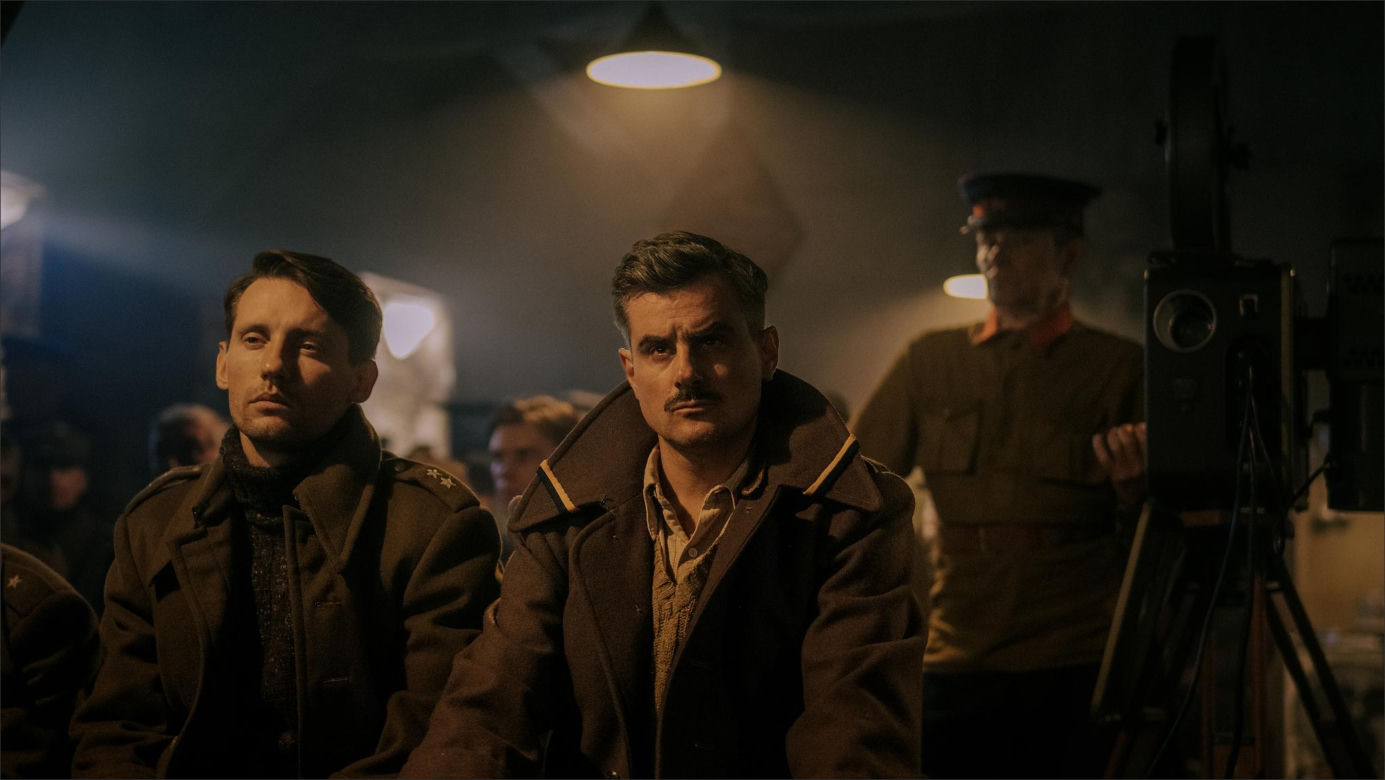 W roli głównej Jakub Gierszał, w obsadzie m.in. Aidan Gillen, Paul Freeman, Julia Pietrucha, Wojciech Mecwaldowski, Anna Próchniak, Mateusz Kościukiewicz, Antoni Pawlicki oraz Tomasz Kot.