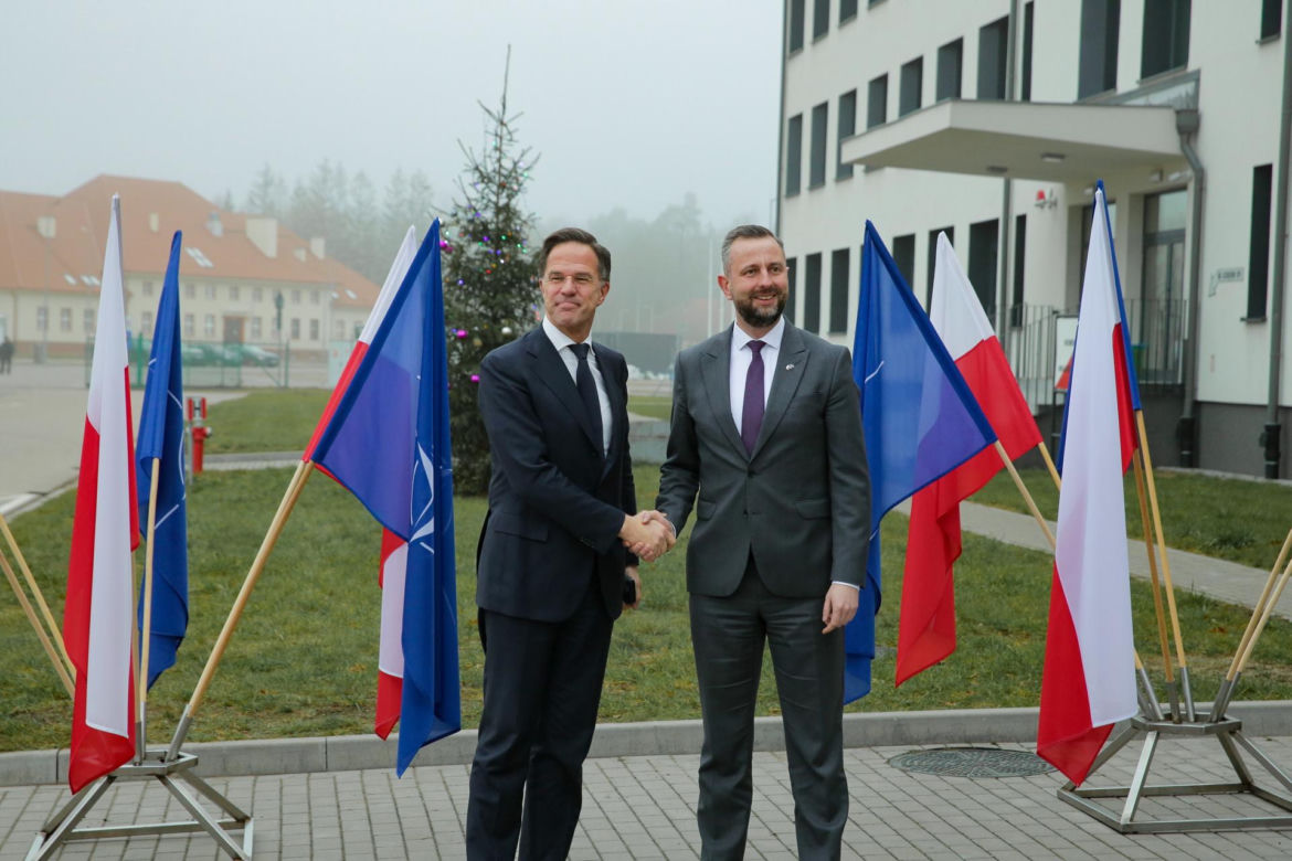 Szef NATO na mazurskim poligonie. Mark Rutte ostrzegł Putina: „Jesteśmy zjednoczeni i gotowi