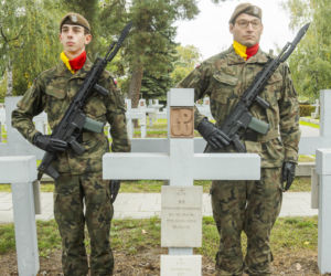 Dostał grób na Powązkach po 82 latach od śmierci. Tajemnica Jana Nowickiego „Rysia” odkryta