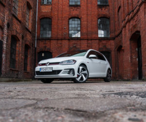 Volkswagen Golf 2.0 TSI GTI Performance 245 KM